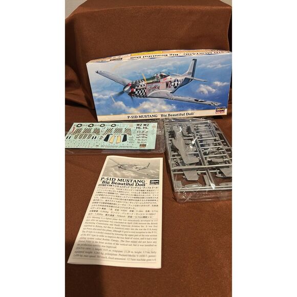 Hasegawa 1/48 P-51D Mustang ' Big Beautiful Doll Open Model Kit - Picture 1 of 6